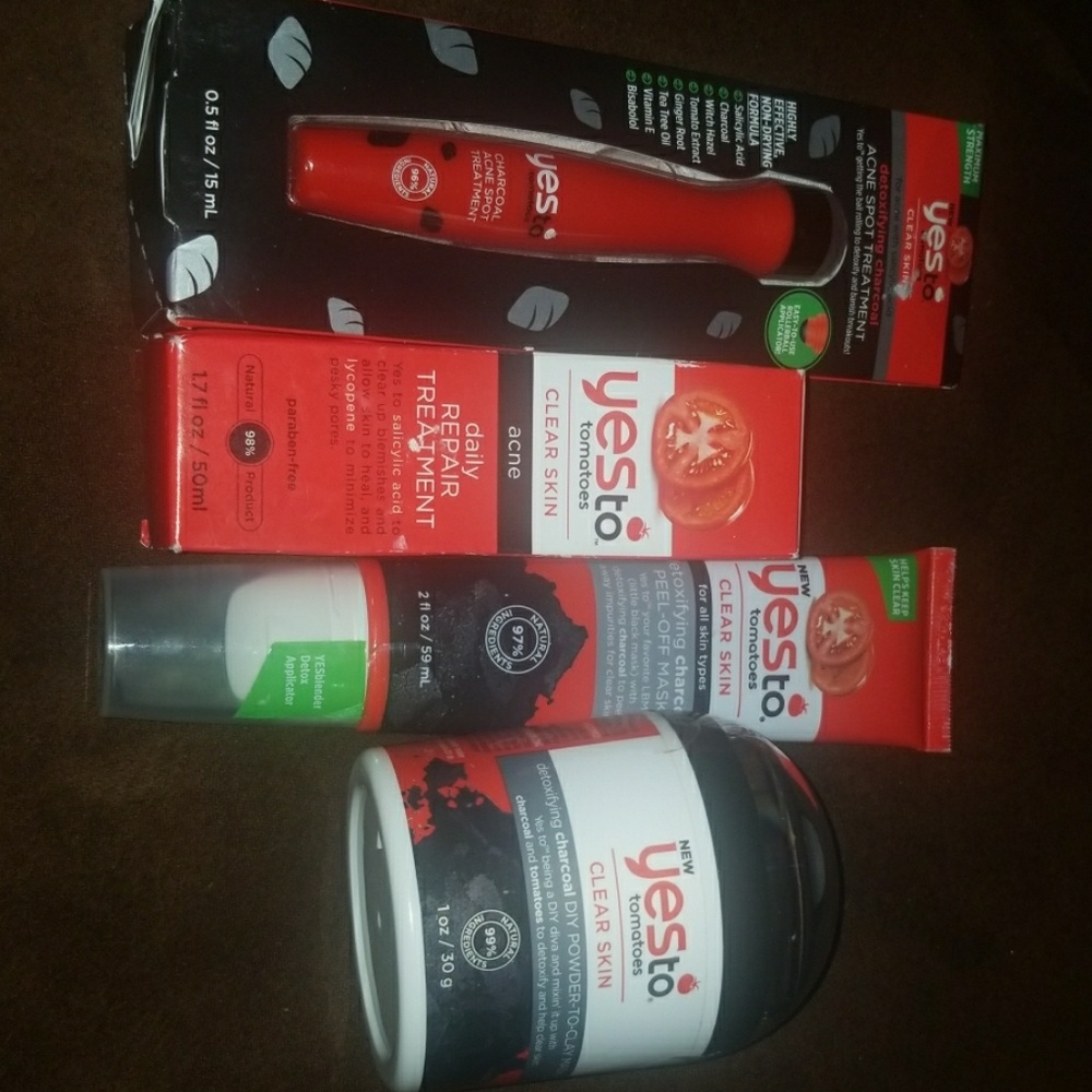 Lot of Yes to Tomatoes items